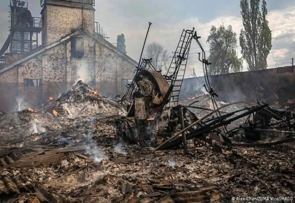 Atac aerian masiv al trupelor ruse asupra oraşului ucrainean Liov. Oficial: "Se aud explozii" 