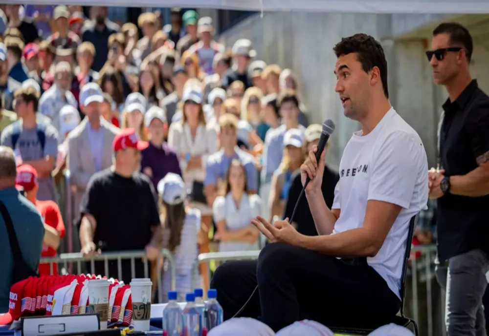 UCIGAȘUL CONSERVATORULUI CHARLIE KIRK A FOST PRINS DE AUTORITĂȚI, ANUNȚĂ TRUMP