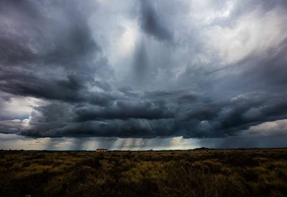 Alertă meteo: cod galben de ploi și furtuni, în jumătate din țară - HARTA