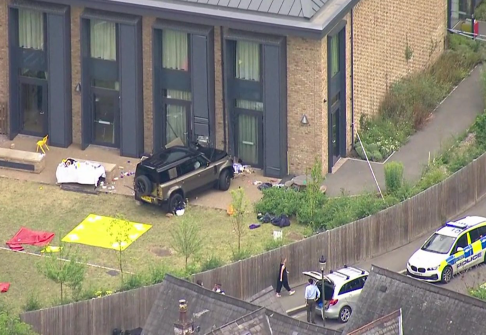 Accident cumplit în curtea unei şcoli primare din Wimbledon