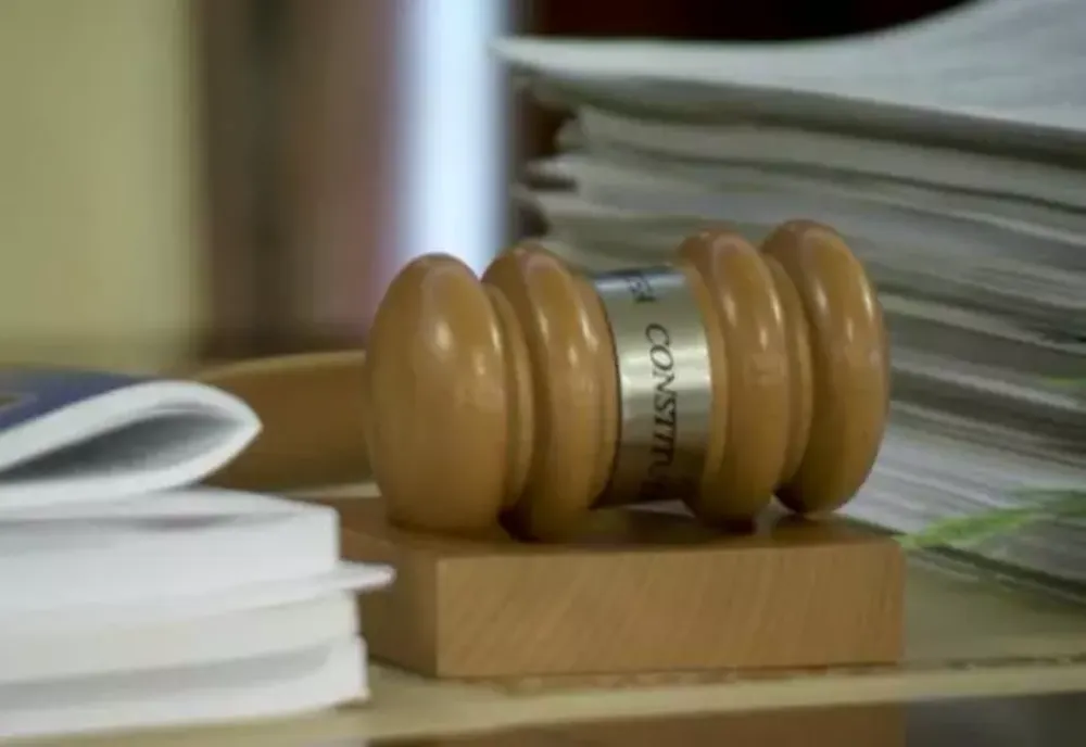 SURSE CCR a decis că legea privind interzicerea cumulului pensiei cu salariul este neconstituţională