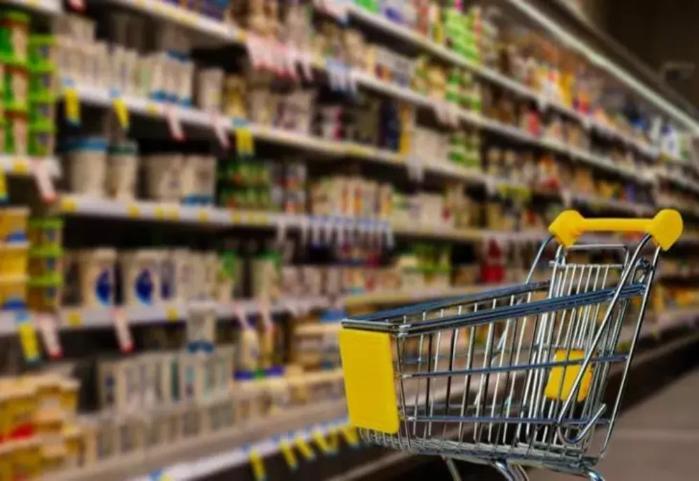 Alimentele s-ar putea scumpi cu 20% până la Paște. Motivul care va aduce scumpiri la raft