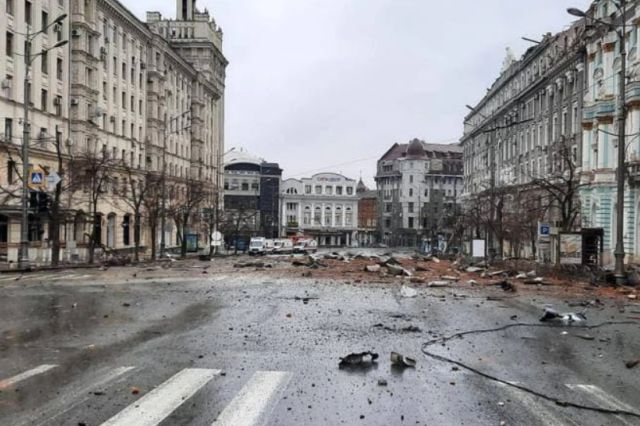 Atac rusesc cu drone în Harkov: 13 răniți, inclusiv doi copii, după un atac devastator asupra zonelor rezidențiale